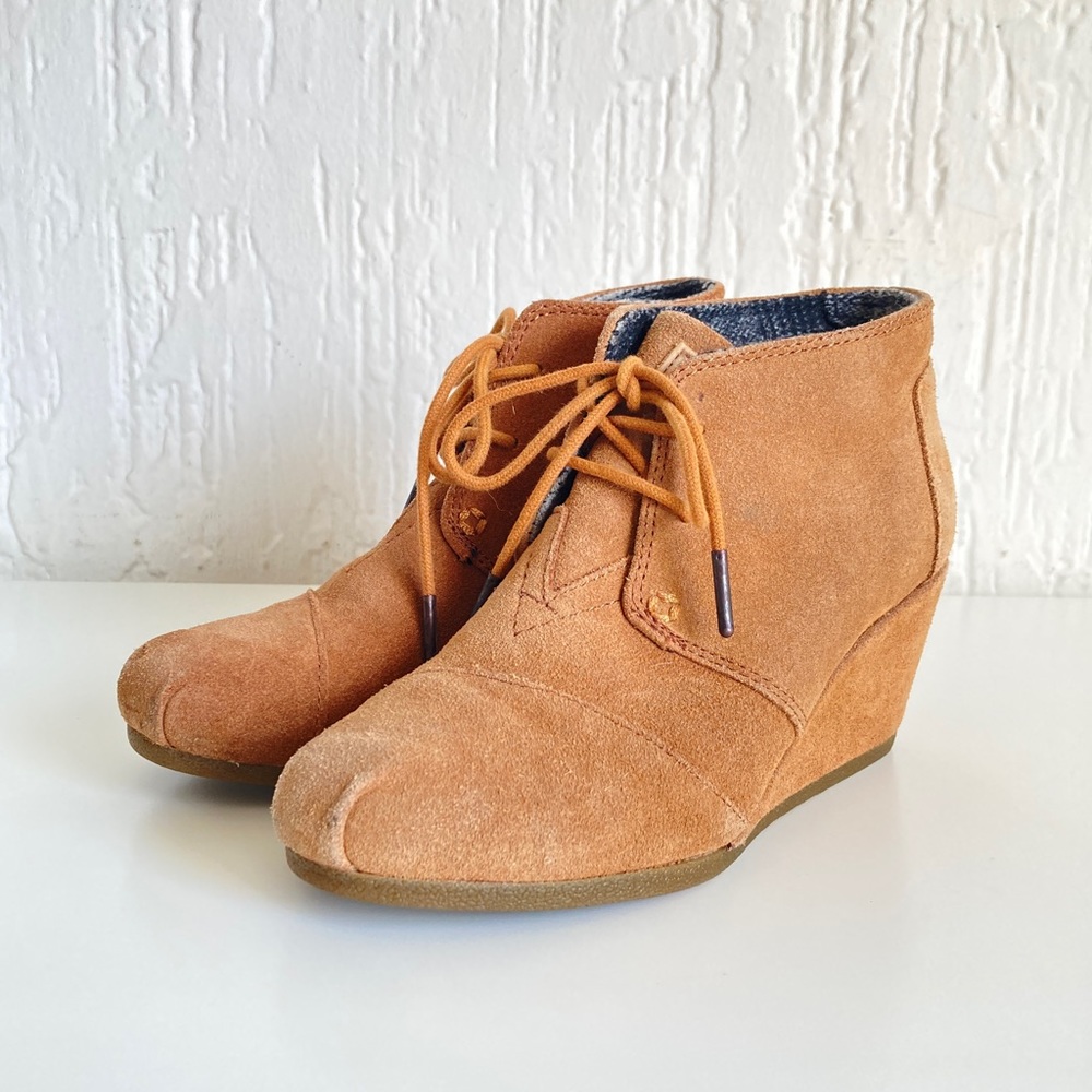Toms Light Brown Suede Wedge Heeled Ankle Booties Size 5.5